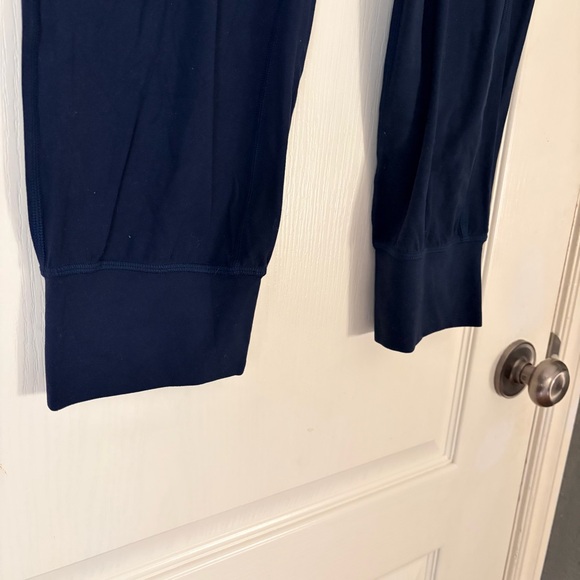 Lululemon Align Jogger Crop 23" Inseam Lightweight Pocket High Rise Blue, 6 - Picture 4 of 10